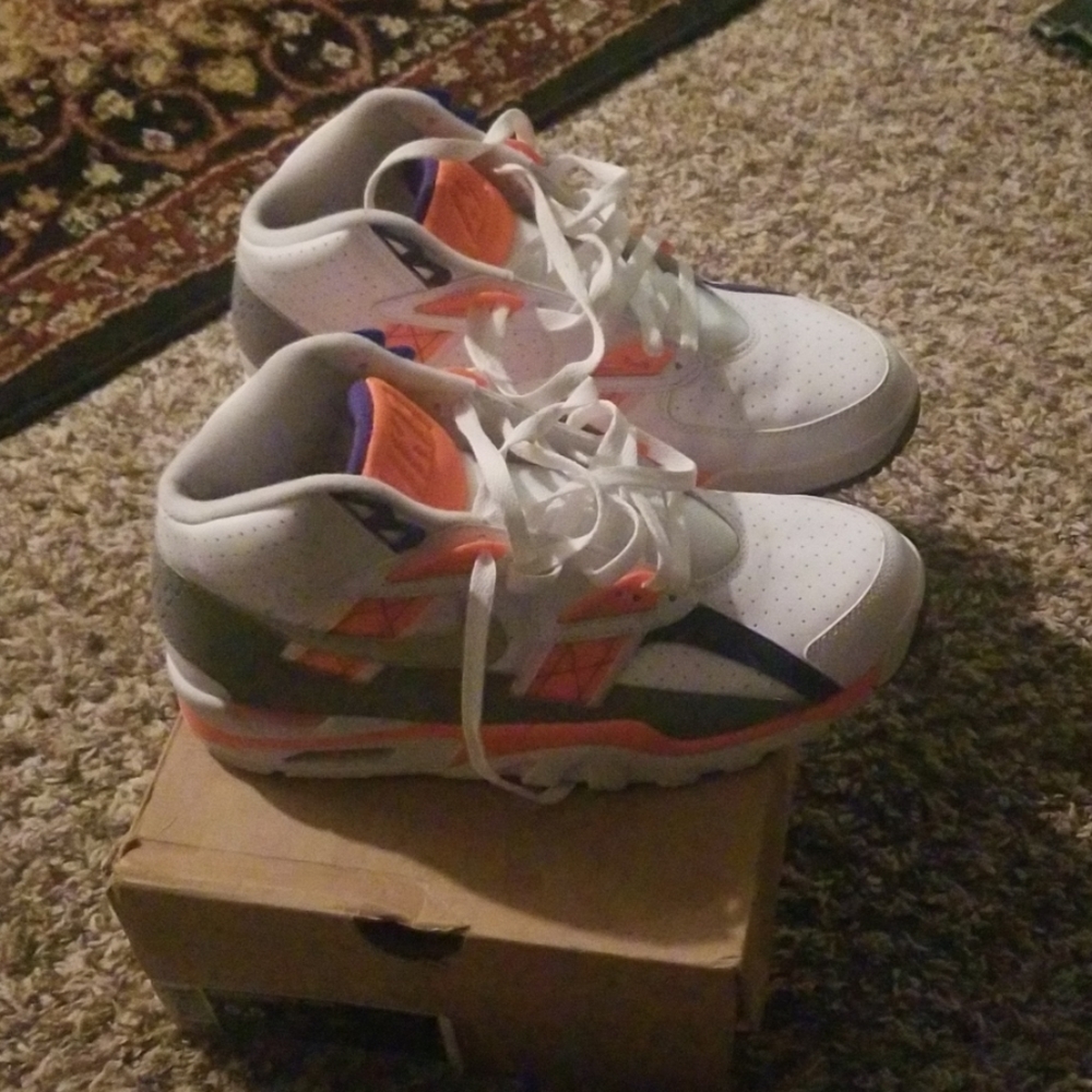 Bo Jackson sneakers